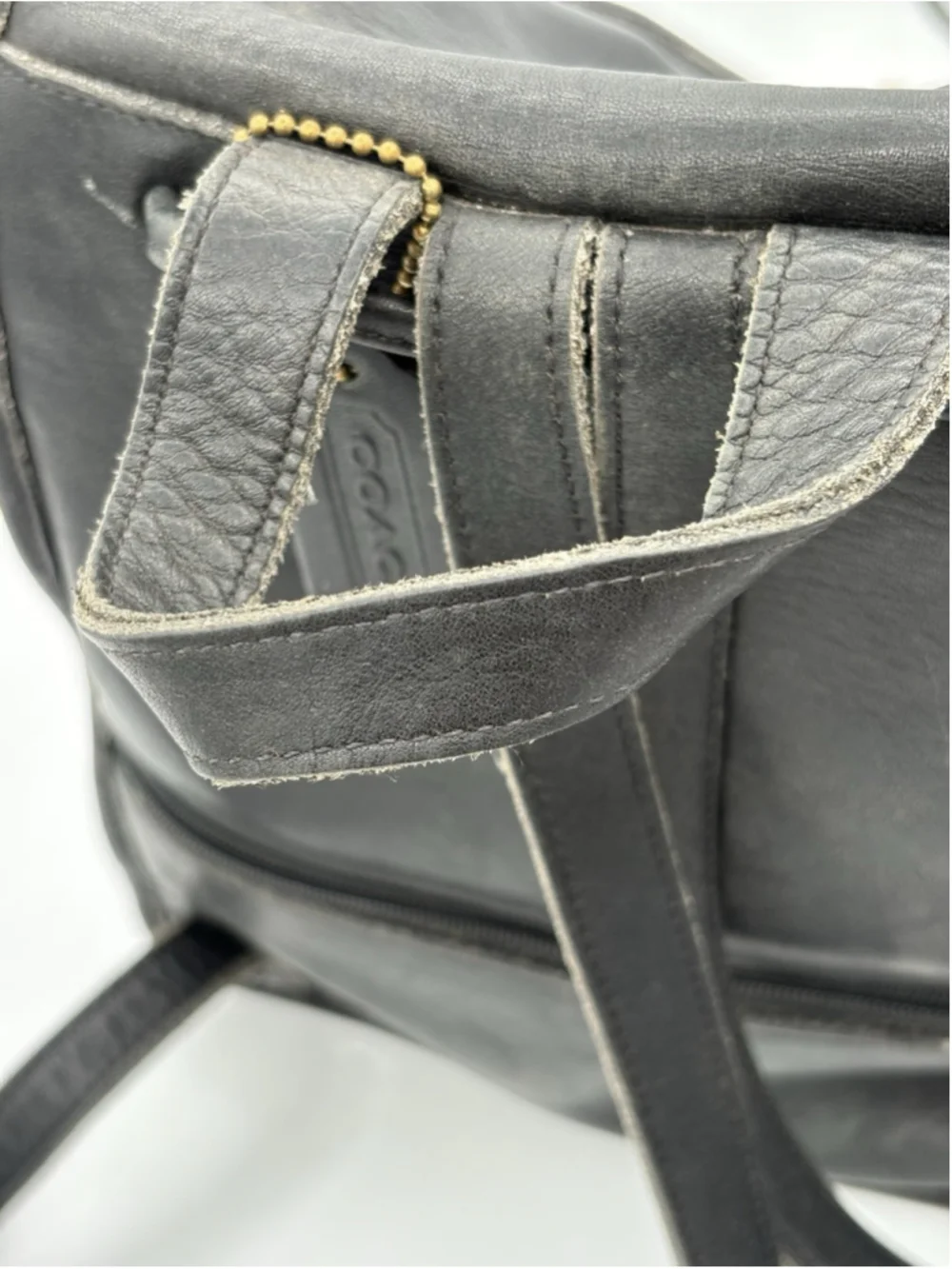 Vintage COACH Daypack Leather Black Turn Lock Logo Charm USA D8D-9791